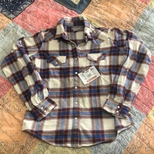 women’s wrangler button up